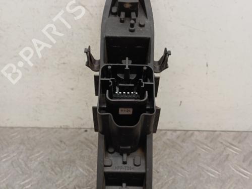 Used Lamp holder Lamp holder RENAULT SCÉNIC II (JM0/1_) 1.5 dCi (JM1E, JM16) (106 hp) 28339018 28339018