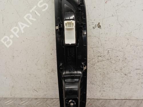 Used Right front window switch Right front window switch PEUGEOT 208 II (UB_, UP_, UW_, UJ_) 1.5 BlueHDI 100 (102 hp) 28339315 28339315