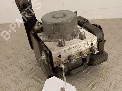 Used ABS pump RENAULT ZOE (BFM_) ZOE (88 hp) 30864920