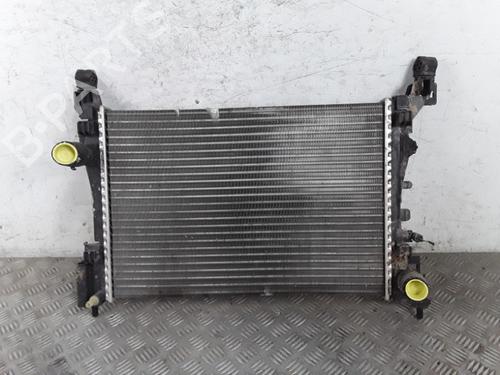 Used Water radiator Water radiator OPEL CORSA E (X15) 1.4 (08, 68) (90 hp) 28343600 28343600