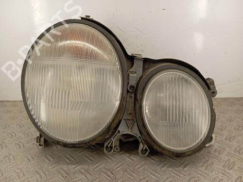 Faro derecho MERCEDES-BENZ E-CLASS (W210) E 200 CDI (210.007) (116 hp) 31289635