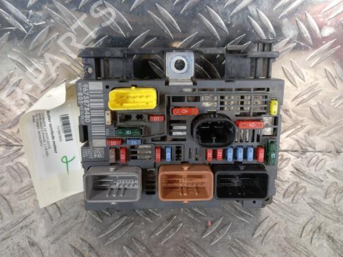 Used Fuse box CITROËN BERLINGO Box Body/MPV (B9) 1.6 HDi / BlueHDi 75 (75 hp) 31097675