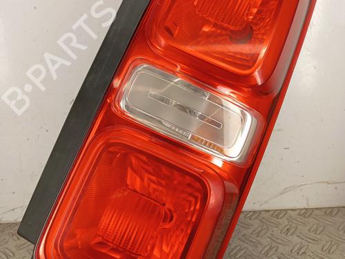 Feu arrière droit PEUGEOT EXPERT Van (V_) 1.6 BlueHDi 95 (95 hp) 31756724