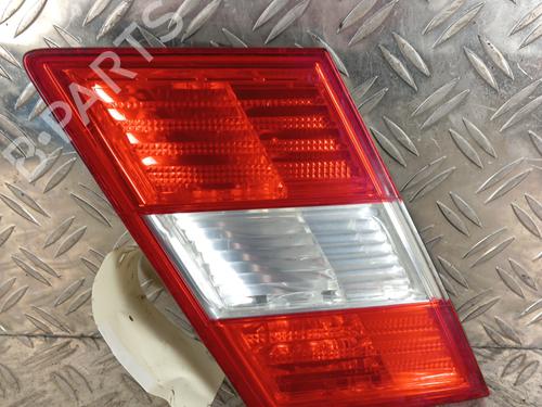 Feu de coffre gauche MERCEDES-BENZ C-CLASS Coupe (CL203) C 220 CDI (203.708) (150 hp) 31907712