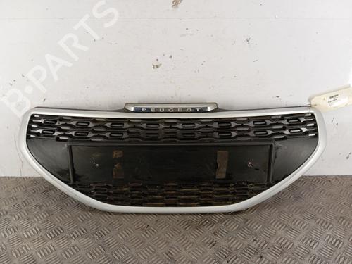 Used Grille PEUGEOT 208 I (CA_, CC_) 1.4 HDi (68 hp) 29412409