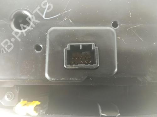 display-monitor-renault-kadjar-ha_-hl_-2015-29126800 main image