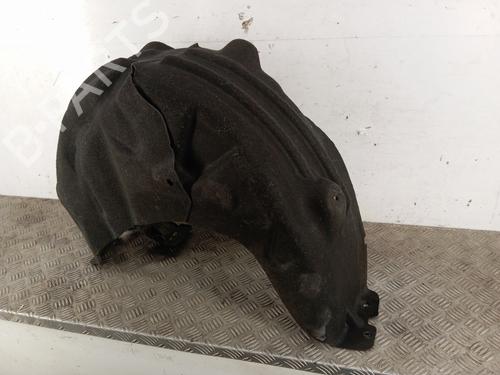 wheel-arch-renault-megane-iv-hatchback-b9amn_-2015-30711866 main image