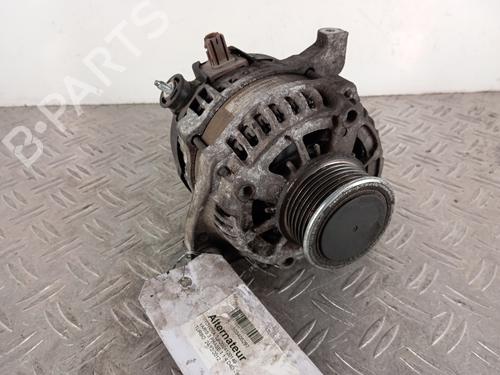 Used Alternator TOYOTA YARIS (_P13_) 1.4 D (NLP130_, NLP130) (90 hp) 28348229