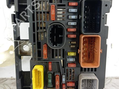 Used Fuse box CITROËN C5 III Break (RW_) 2.2 HDi (RW4HTH) (170 hp) 31067347