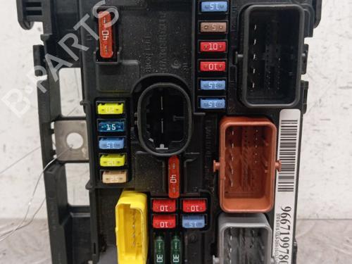 Used Fuse box PEUGEOT 207 (WA_, WC_) 1.4 HDi (68 hp) 28338212