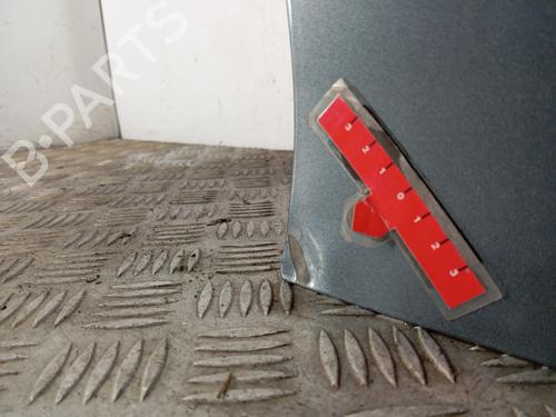 Used Right front door Right front door 30850991 30850991
