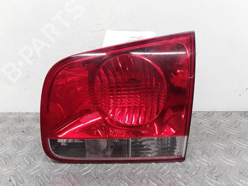 Używane Lampa tylna klapy bagażnika prawa VW TOUAREG (7LA, 7L6, 7L7) 3.0 V6 TDI (225 hp) 28337809
