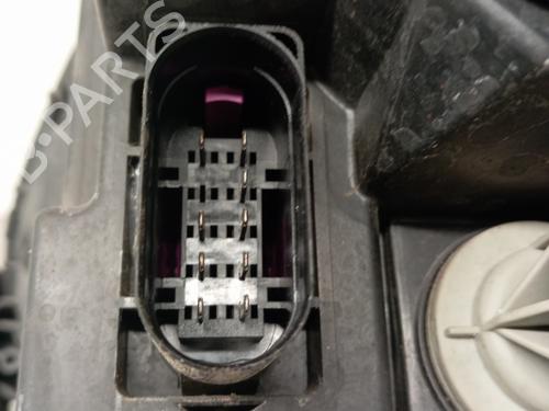 Right headlight VW GOLF V (1K1) 1.9 TDI | BP28343033C29 