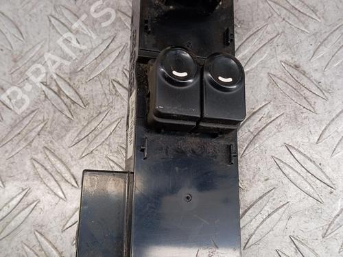 Left front window switch HYUNDAI i30 Estate (FD) 1.6 CRDi | BP37503791I27 - Image 2
