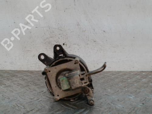 Feu de brouillard avant droit AUDI A4 B6 (8E2) 1.9 TDI (130 hp) 28349019