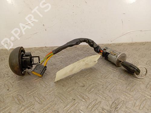 Used Ignition barrel RENAULT CLIO II (BB_, CB_) 1.2 (BB0A, BB0F, BB10, BB1K, BB28, BB2D, BB2H, CB0A,... (58 hp) 30359286