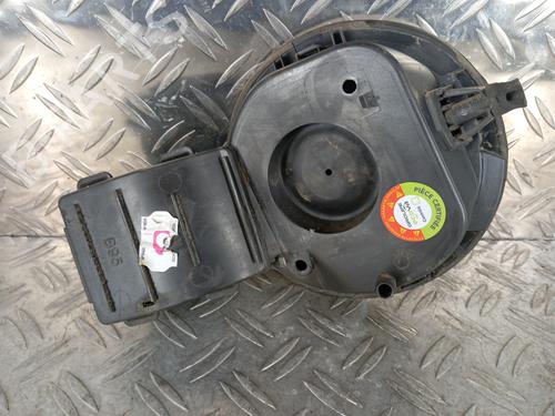 fuel-flap-renault-megane-iii-hatchback-bz01_-b3_-2008-31131286 main image