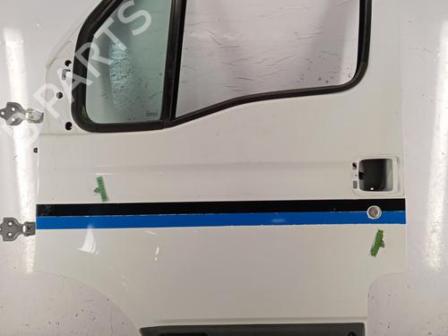 Used Left front door Left front door 33304022 33304022