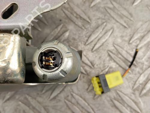 Used Front right seatbelt Front right seatbelt PEUGEOT 107 (PM_, PN_) 1.0 (68 hp) 28343798 28343798