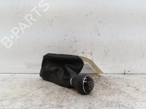 Used Gear lever VW POLO VI (AW1, BZ1, AE1) 1.0 MPi (80 hp) 28349347