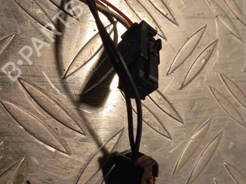 Left mirror PEUGEOT 1007 (KM_) 1.4 HDi | BP28338375C26 