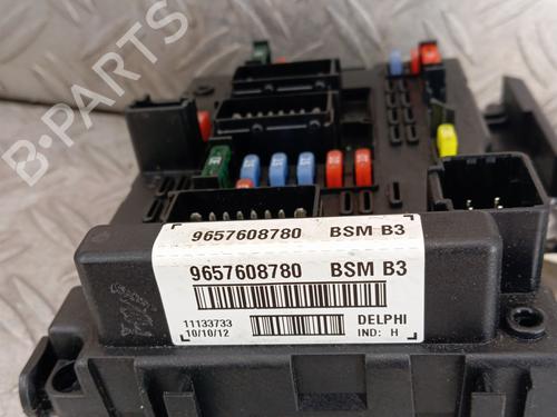 Used Fuse box Fuse box PEUGEOT 206+ (2L_, 2M_) 1.4 HDi eco 70 (68 hp) 33722943 33722943