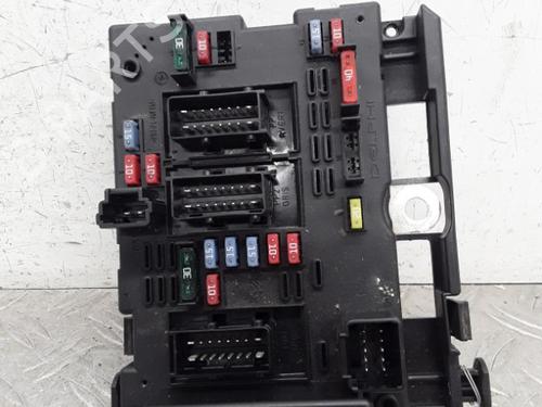Fuse box PEUGEOT 206+ (2L_, 2M_) 1.4 HDi eco 70 | BP28338433E1
