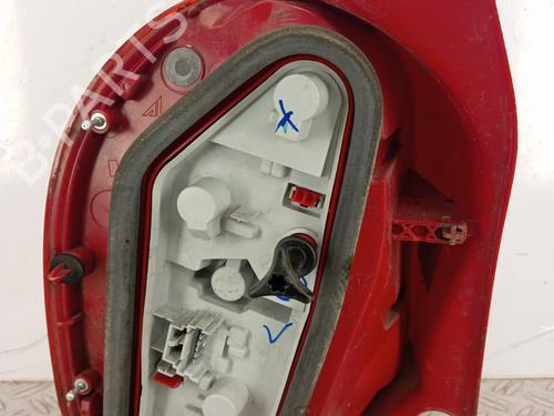 right-taillight-renault-modus-grand-modus-fjp0_-2004-32297403 main image