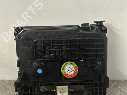 Used Fuse box Fuse box CITROËN C3 II (SC_) 1.4 HDi 70 (SC8HZC, SC8HR0, SC8HP4) (68 hp) 28339235 28339235