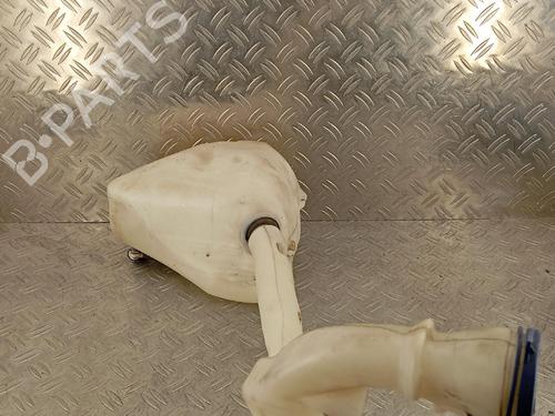 Used Windscreen washer tank Windscreen washer tank 39582294 39582294
