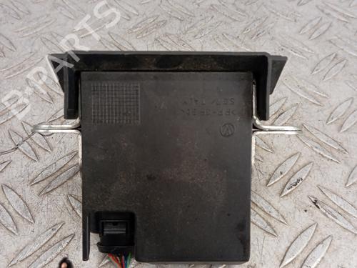 Tailgate lock VW POLO V (6R1, 6C1) 1.6 TDI | BP30156668C101