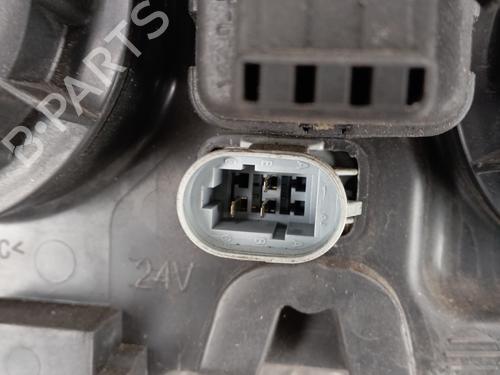 Left headlight RENAULT SCÉNIC I MPV (JA0/1_, FA0_) 1.9 dCi (JA05, JA1F) | BP31298028C28 