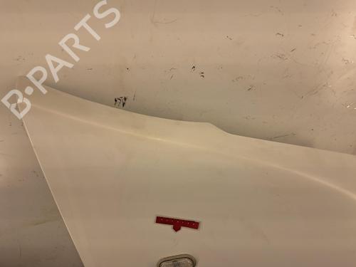 Used Right front fenders Right front fenders 37528576 37528576