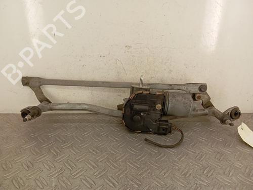 Used Front wiper motor AUDI A3 (8P1) 1.6 TDI (105 hp) 28348437