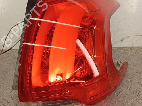 Used Right taillight Right taillight 39521690 39521690