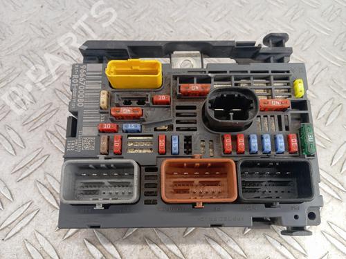 Used Fuse box CITROËN C4 Picasso I MPV (UD_) 1.6 HDi (109 hp) 29973729