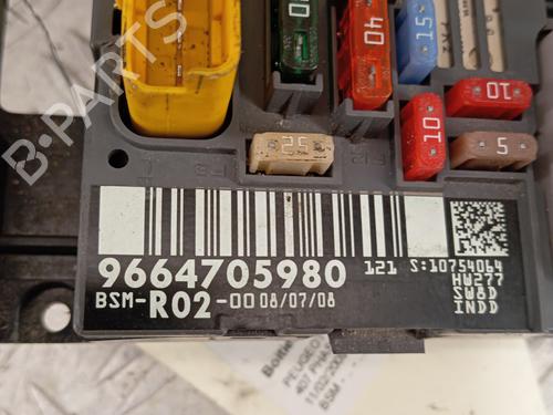 Fuse box PEUGEOT 407 (6D_) 1.6 HDi 110 (6D9HZC, 6D9HYC) | BP33828580E1 - Image 3