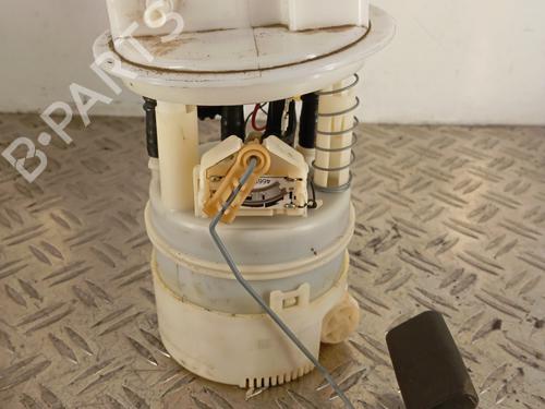 Used Fuel pump RENAULT CLIO II (BB_, CB_) 1.2 16V (BB05, BB0W, BB11, BB27, BB2T, BB2U, BB2V, CB05,... (75 hp) 28518689
