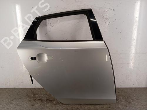 Używane Drzwi tylne prawe Drzwi tylne prawe VOLVO V40 Hatchback (525) D2 (120 hp) 36817760 36817760