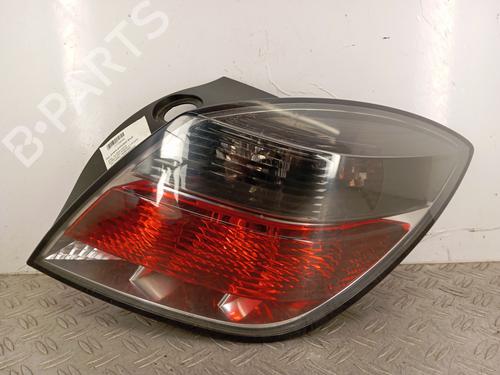Højre baglygte OPEL ASTRA H GTC (A04) 1.9 CDTi (L08) (150 hp) 31131273