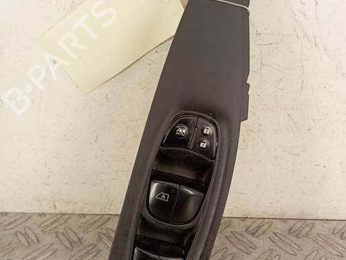 Used Left front window switch NISSAN QASHQAI II (J11, J11_) 1.6 dCi (130 hp) 28339733