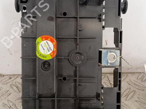 Fuse box PEUGEOT 407 SW (6E_, 6D_) 1.6 HDi 110 | BP32371310E1