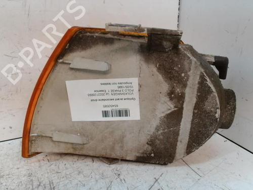 Used Right front indicator VW POLO III (6N1) 75 1.6 (75 hp) 28344959