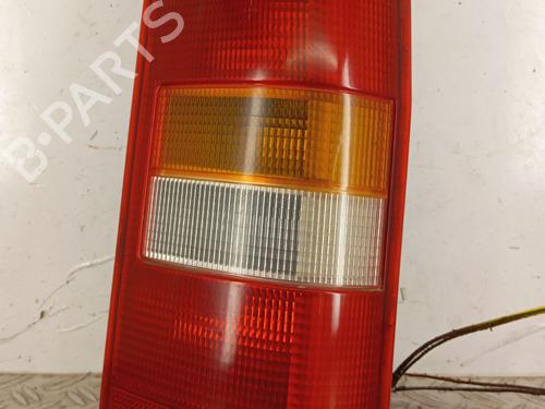 Feu arrière droit FIAT SCUDO Van (220_) 2.0 JTD (94 hp) 33037637