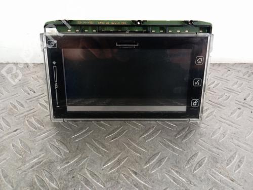Used Display monitor Display monitor SUZUKI SX4 S-Cross (JY) 1.6 DDiS AllGrip (AKK 416D) (120 hp) 28338841 28338841