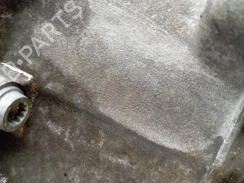 Gearbox VW TOURAN (1T3) 1.6 TDI | BP32001957M3 