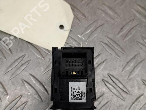 switch-skoda-octavia-iv-nx3-nn3-pv3-2020-38009852 main image