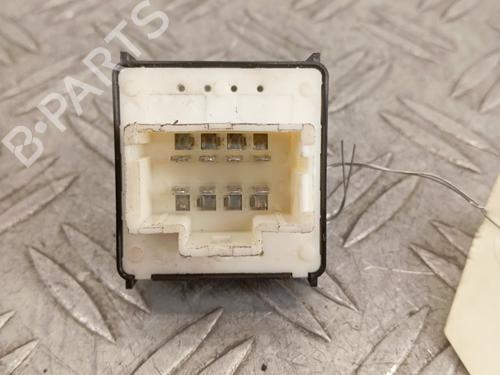 Left front window switch CITROËN C3 III (SX) 1.2 PureTech 82 | BP28347172I27 - Image 2