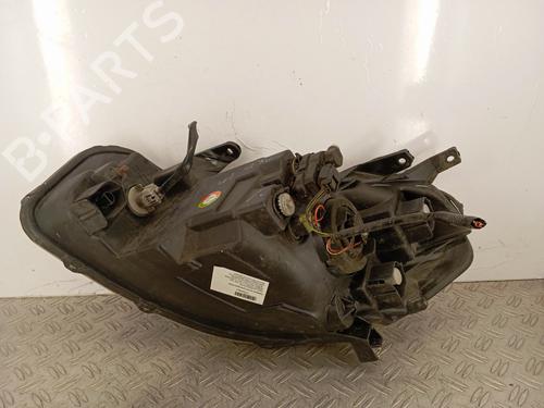 Used Right headlight Right headlight FIAT SEDICI (189_) 1.9 D Multijet 4x4 (120 hp) 30548210 30548210
