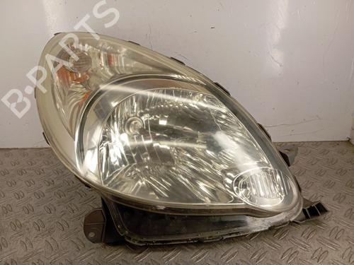 Used Right headlight TOYOTA YARIS VERSO (_P2_) 1.4 D-4D (NLP20_, NLP22_) (75 hp) 31814415